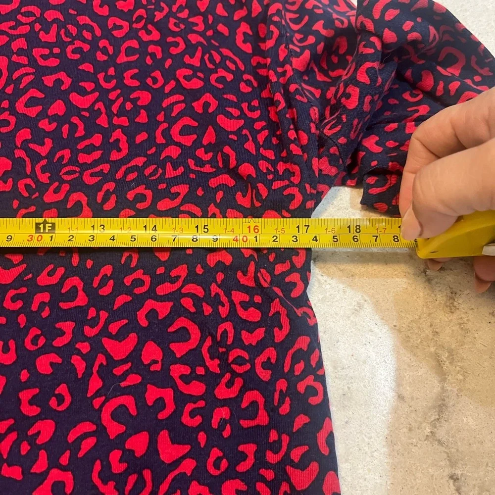 Vineyard Vines Navy and Red Leopard Print Long Sleeve Top - Picture 5 of 6